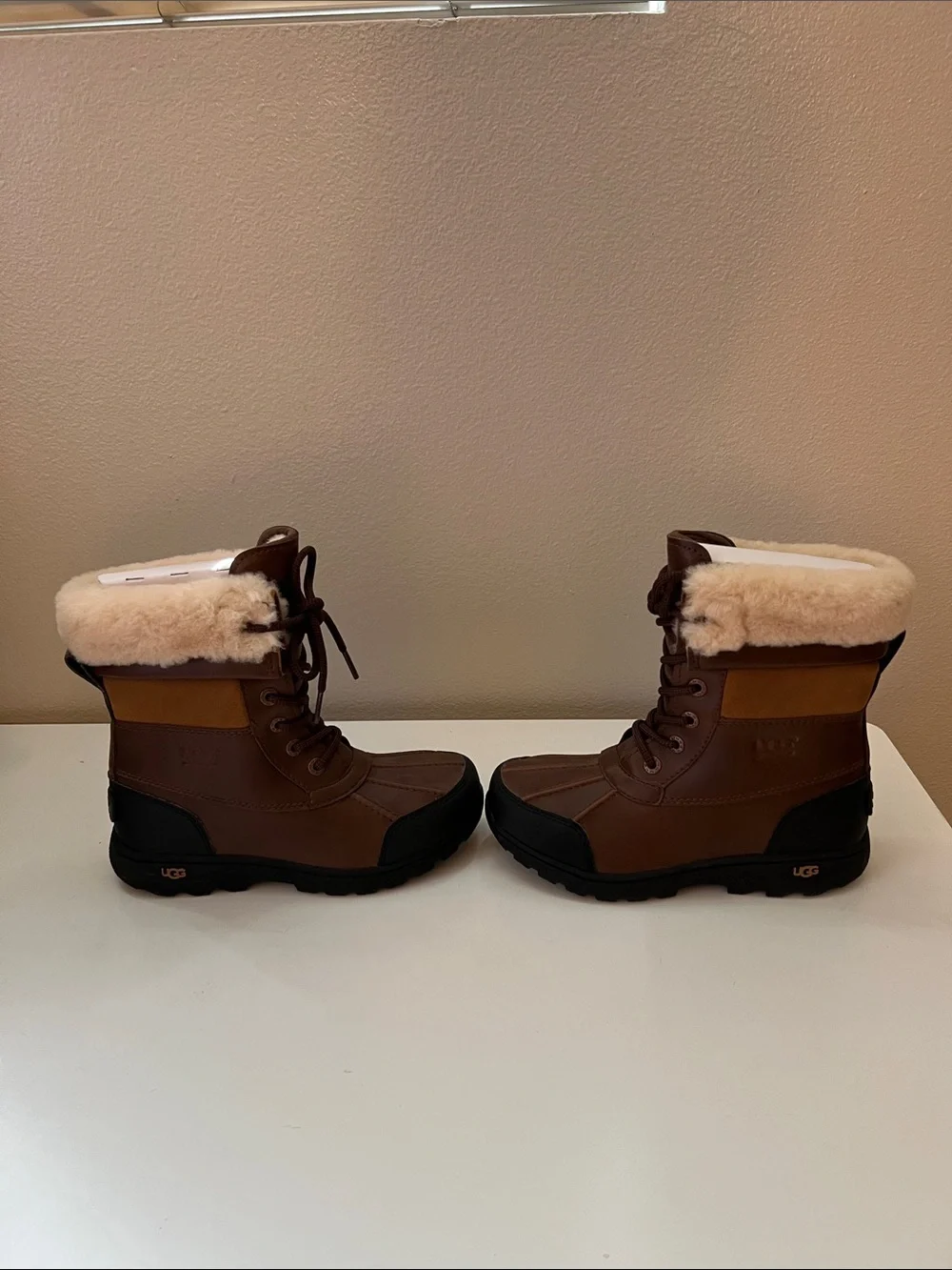 UGG Kids Butte ll Brown Black Shearling Lined Weatherproof Lace Up Boots